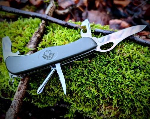 Original Victorinox BW Taschenmesser Einhandöffnung Bundeswehr Messer gebr. Mil